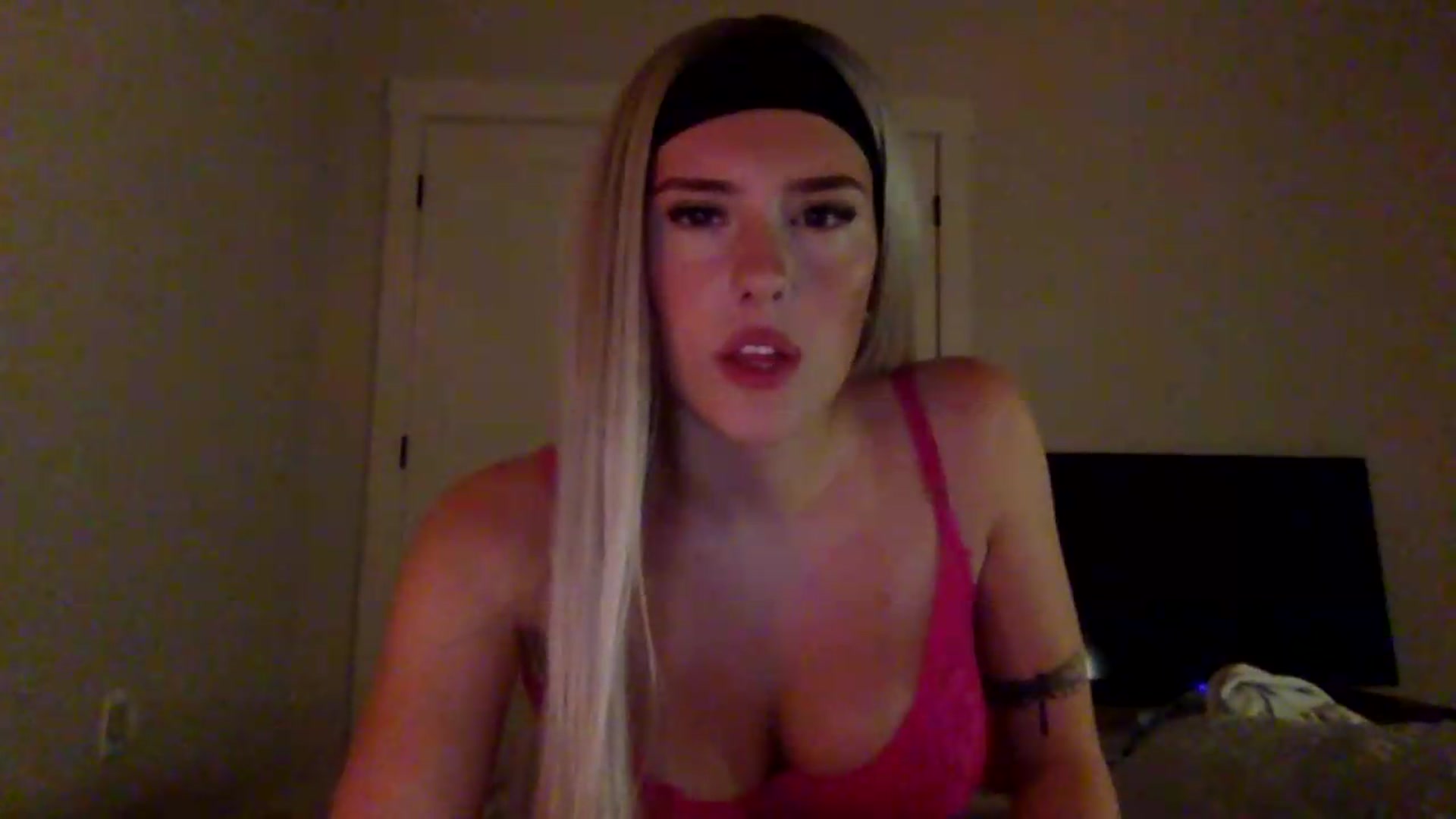 Gallery image thumbnail from Audreylane07's myfreecams stream on, 07/21/2026, 01:08 image 19 of 20