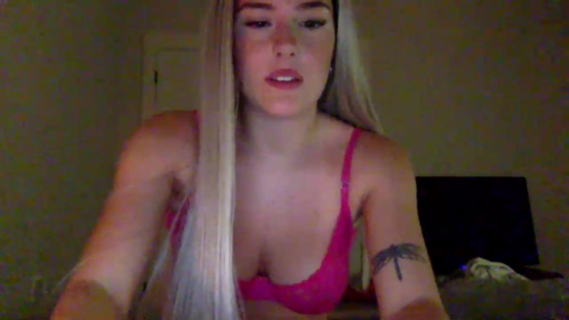 Gallery image thumbnail from Audreylane07's myfreecams stream on, 07/21/2026, 01:08 image 17 of 20