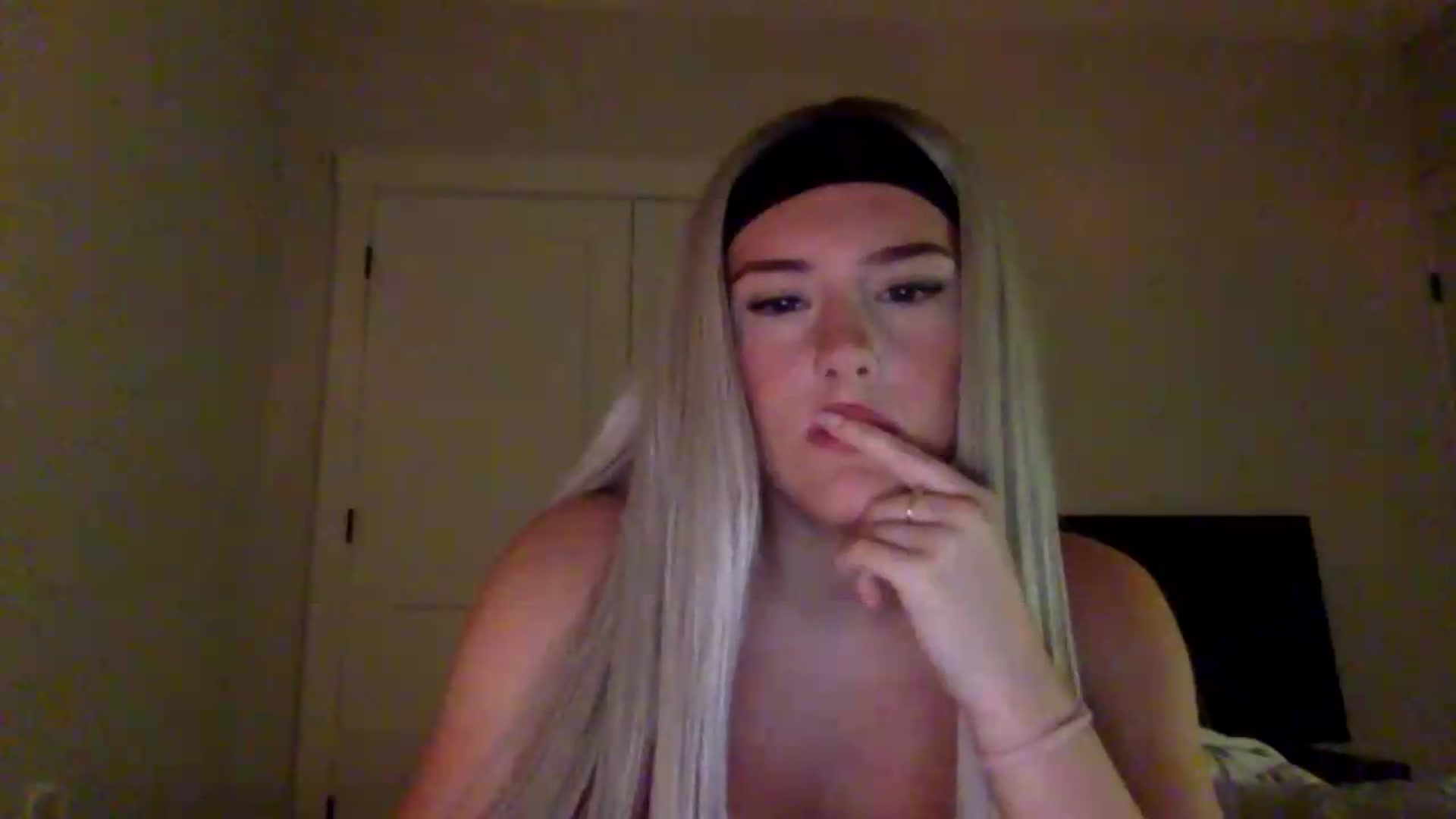 Gallery image thumbnail from Audreylane07's myfreecams stream on, 07/21/2026, 01:08 image 10 of 20