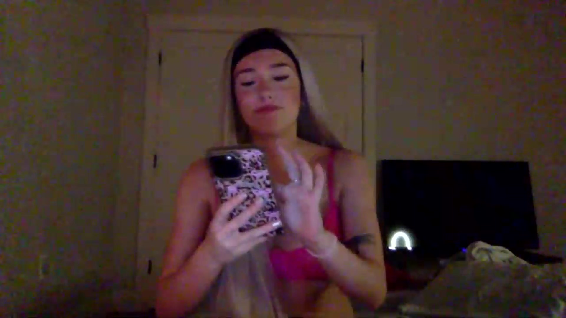 Gallery image thumbnail from Audreylane07's myfreecams stream on, 07/21/2026, 01:08 image 3 of 20