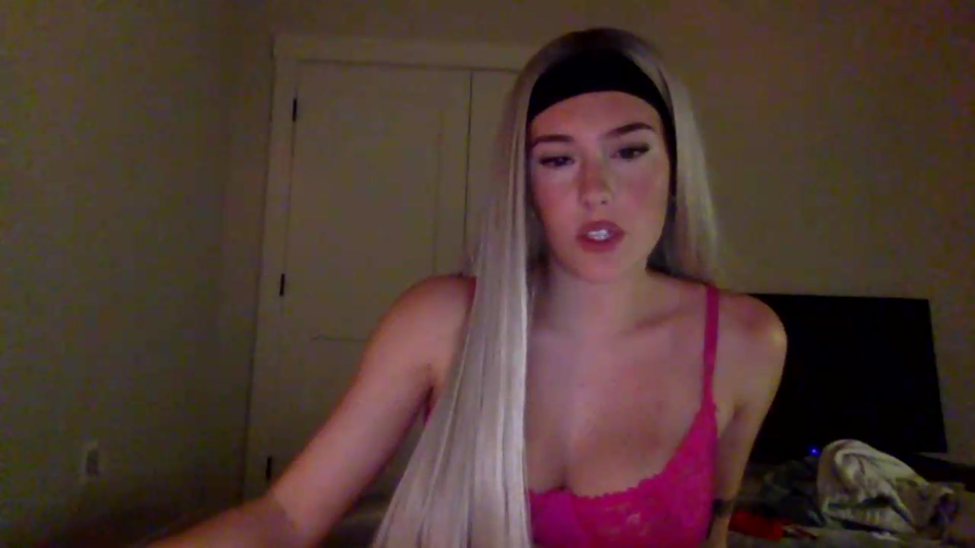 Gallery image thumbnail from Audreylane07's myfreecams stream on, 07/21/2026, 01:49 image 4 of 20