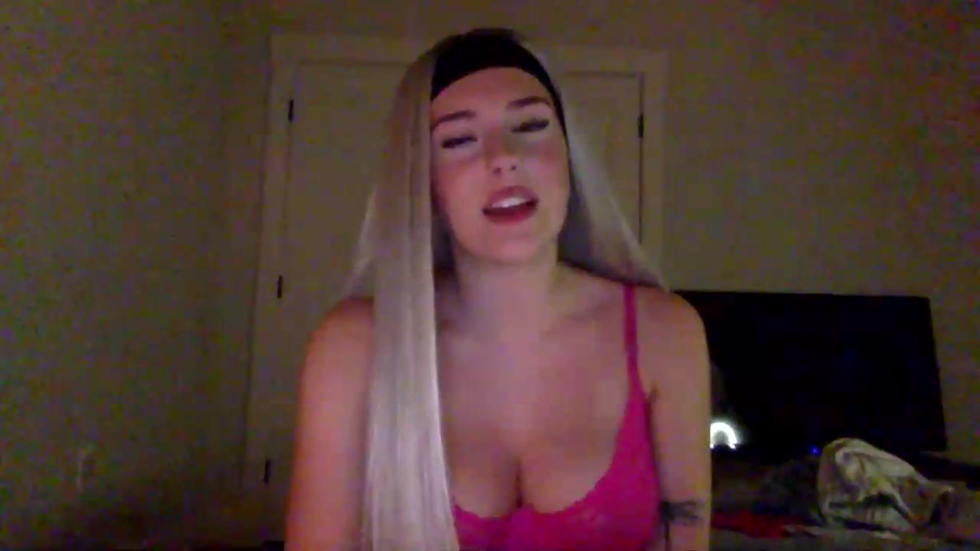 Gallery image thumbnail from Audreylane07's myfreecams stream on, 07/21/2026, 01:49 image 11 of 20