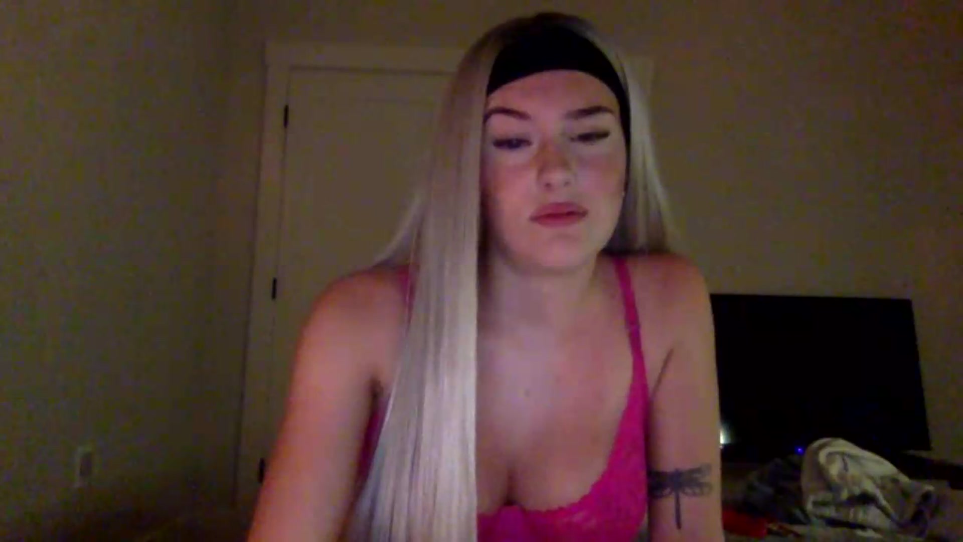 Gallery image thumbnail from Audreylane07's myfreecams stream on, 07/21/2026, 02:18 image 5 of 20