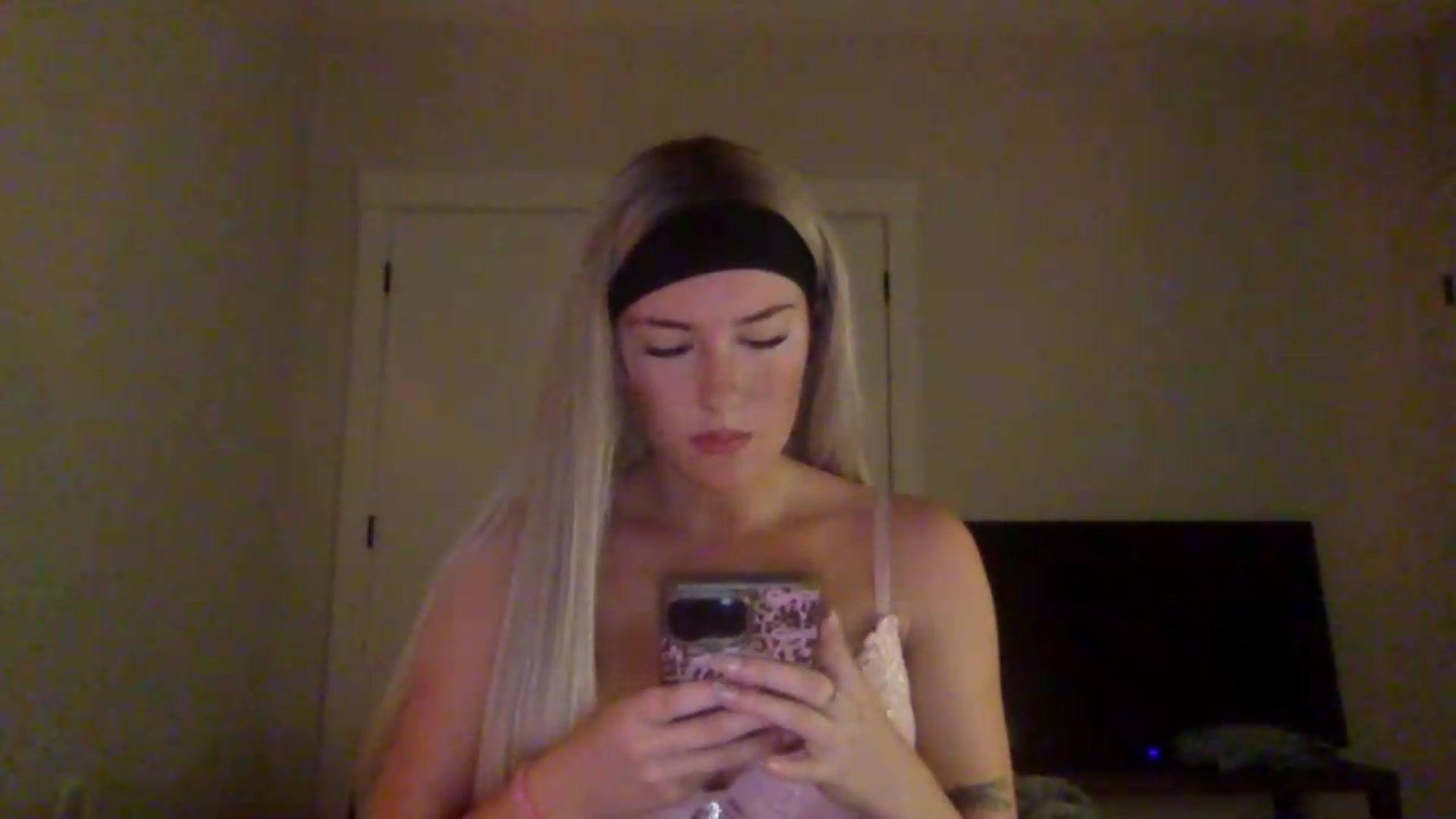 Gallery image thumbnail from Audreylane07's myfreecams stream on, 07/24/2026, 02:42 image 3 of 20