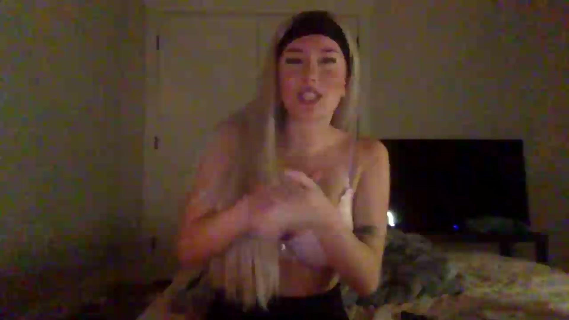 Gallery image thumbnail from Audreylane07's myfreecams stream on, 07/24/2026, 02:42 image 1 of 20