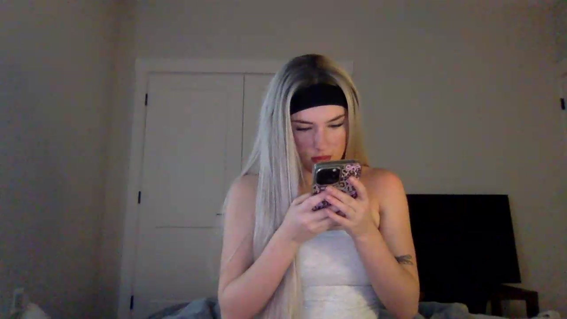 Gallery image thumbnail from Audreylane07's myfreecams stream on, 07/31/2026, 13:38 image 15 of 20