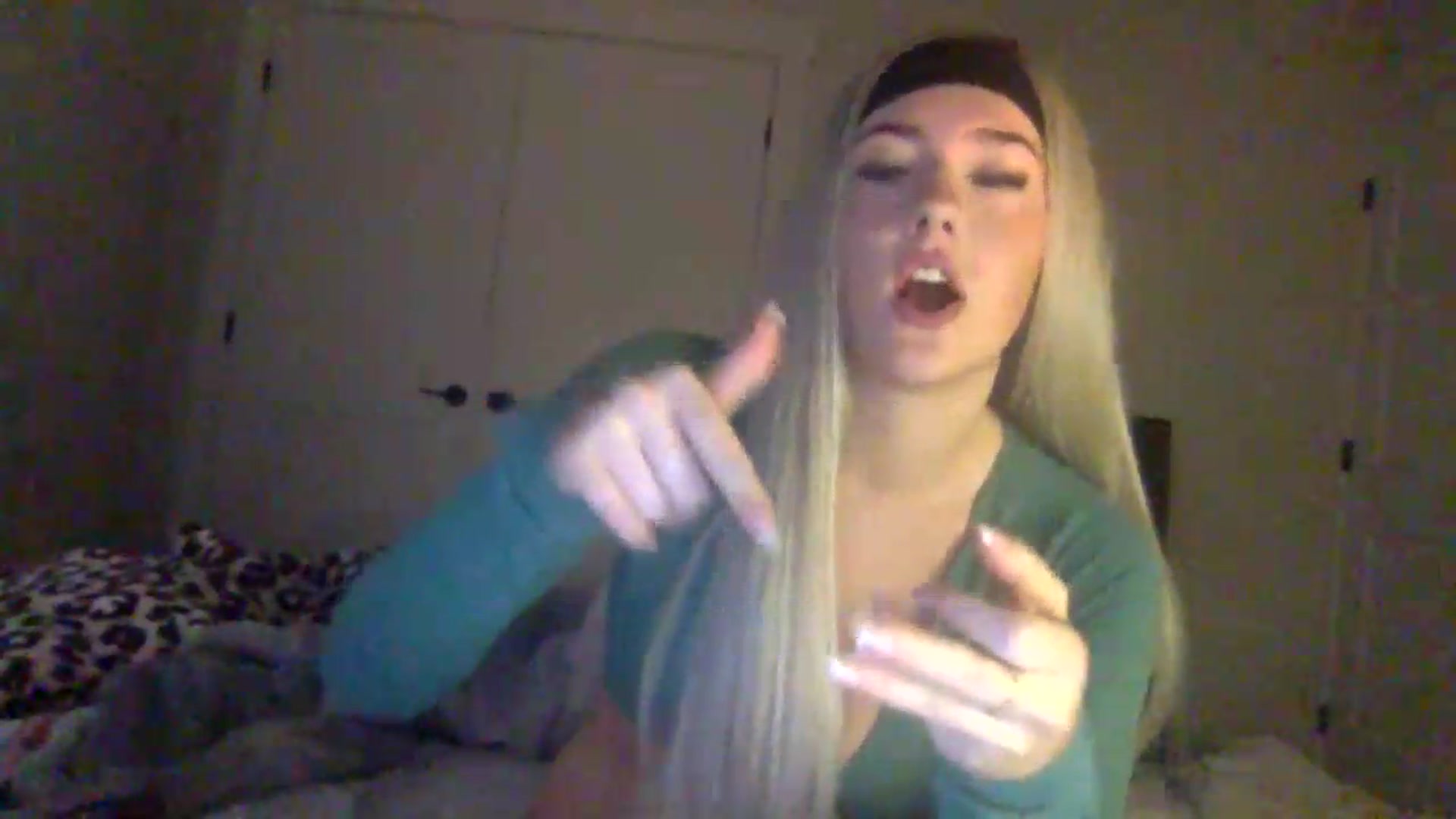 Gallery image thumbnail from Audreylane07's myfreecams stream on, 08/03/2026, 18:07 image 9 of 20