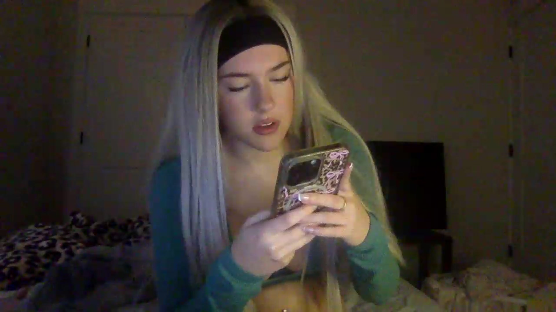 Gallery image thumbnail from Audreylane07's myfreecams stream on, 08/03/2026, 18:07 image 20 of 20