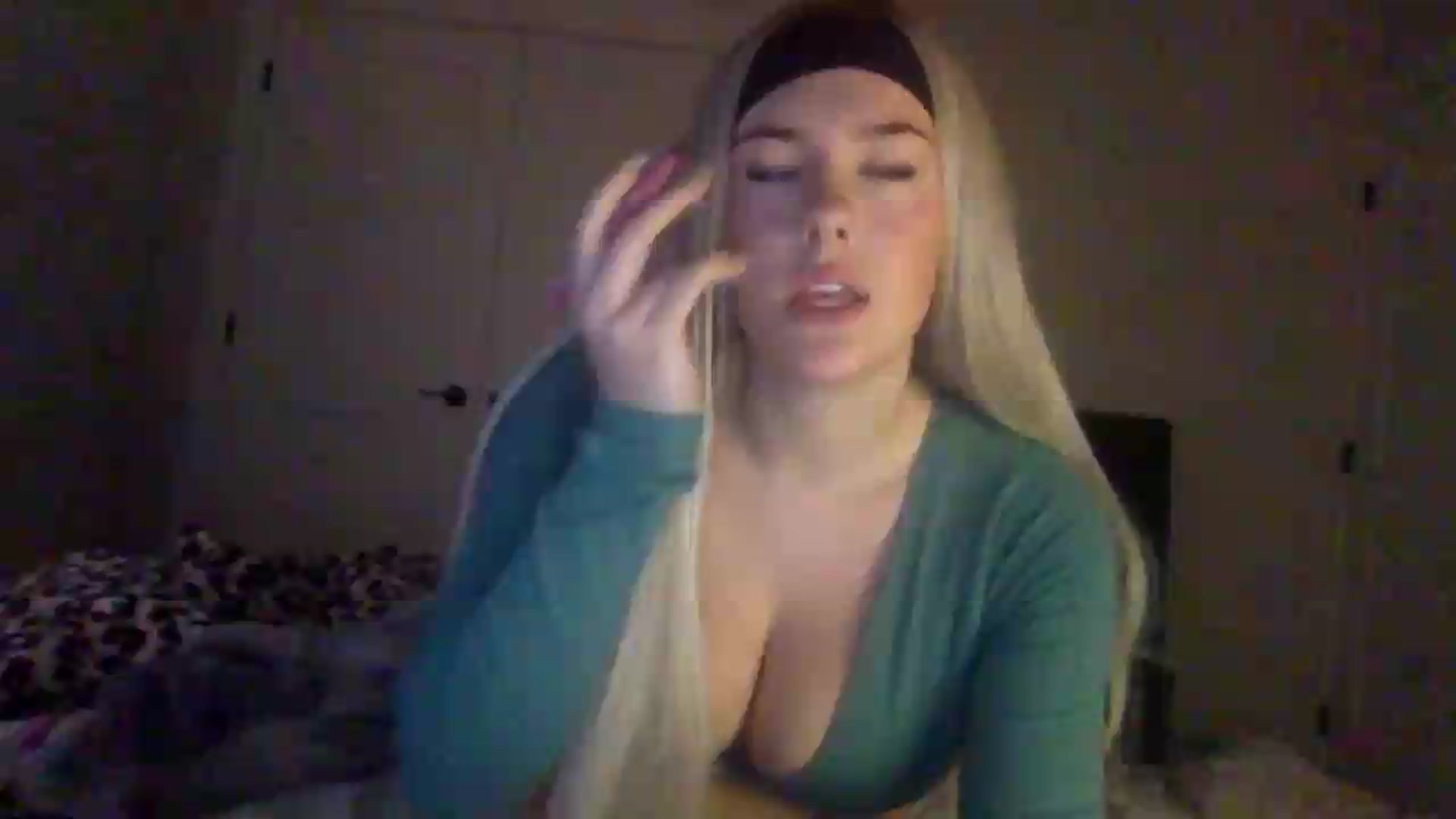 Gallery image thumbnail from Audreylane07's myfreecams stream on, 08/03/2026, 18:07 image 8 of 20