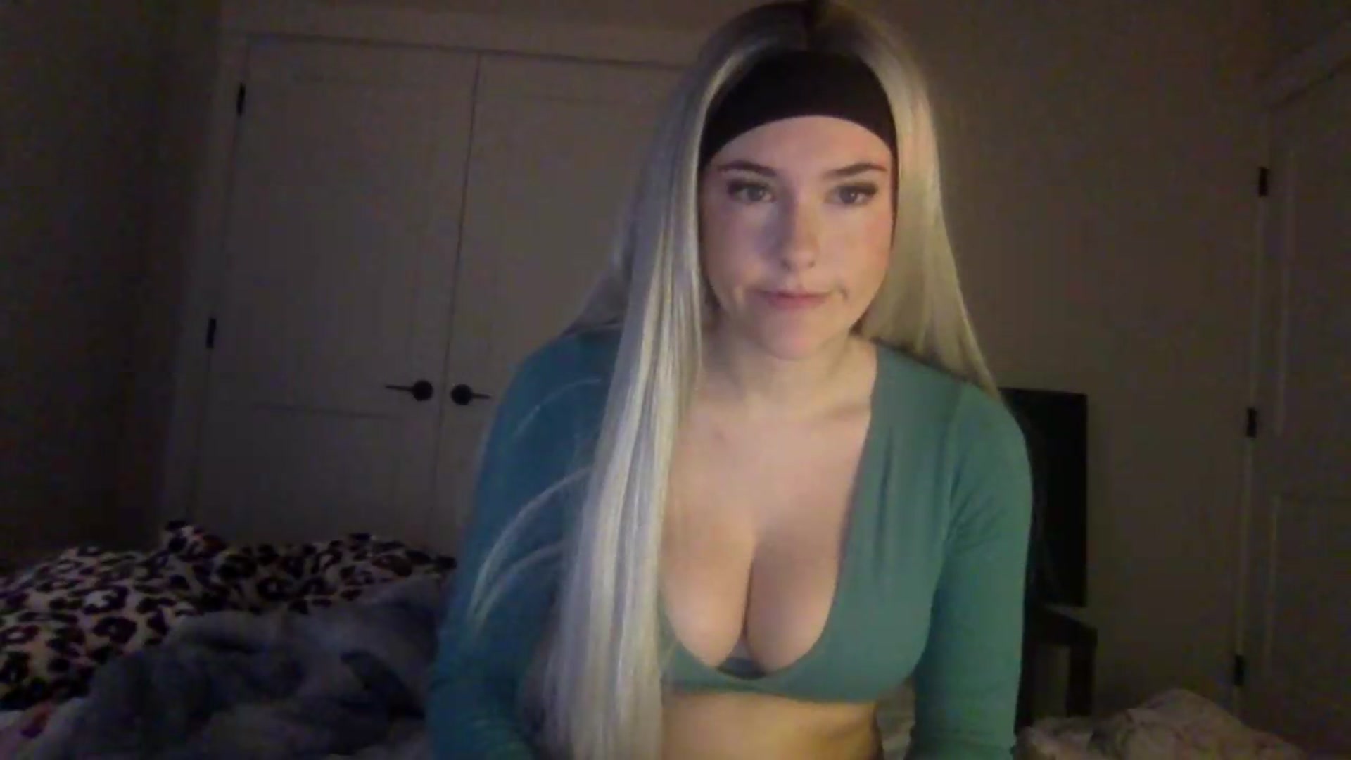 Gallery image thumbnail from Audreylane07's myfreecams stream on, 08/03/2026, 18:07 image 3 of 20