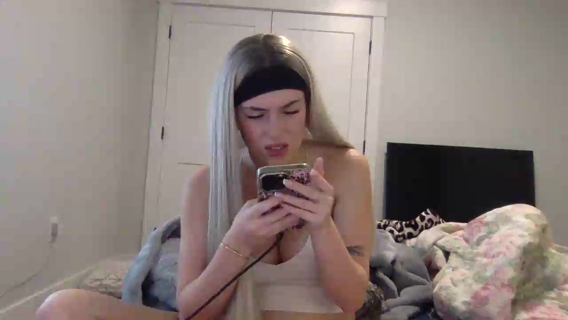 Gallery image thumbnail from Audreylane07's myfreecams stream on, 08/07/2026, 16:28 image 12 of 20