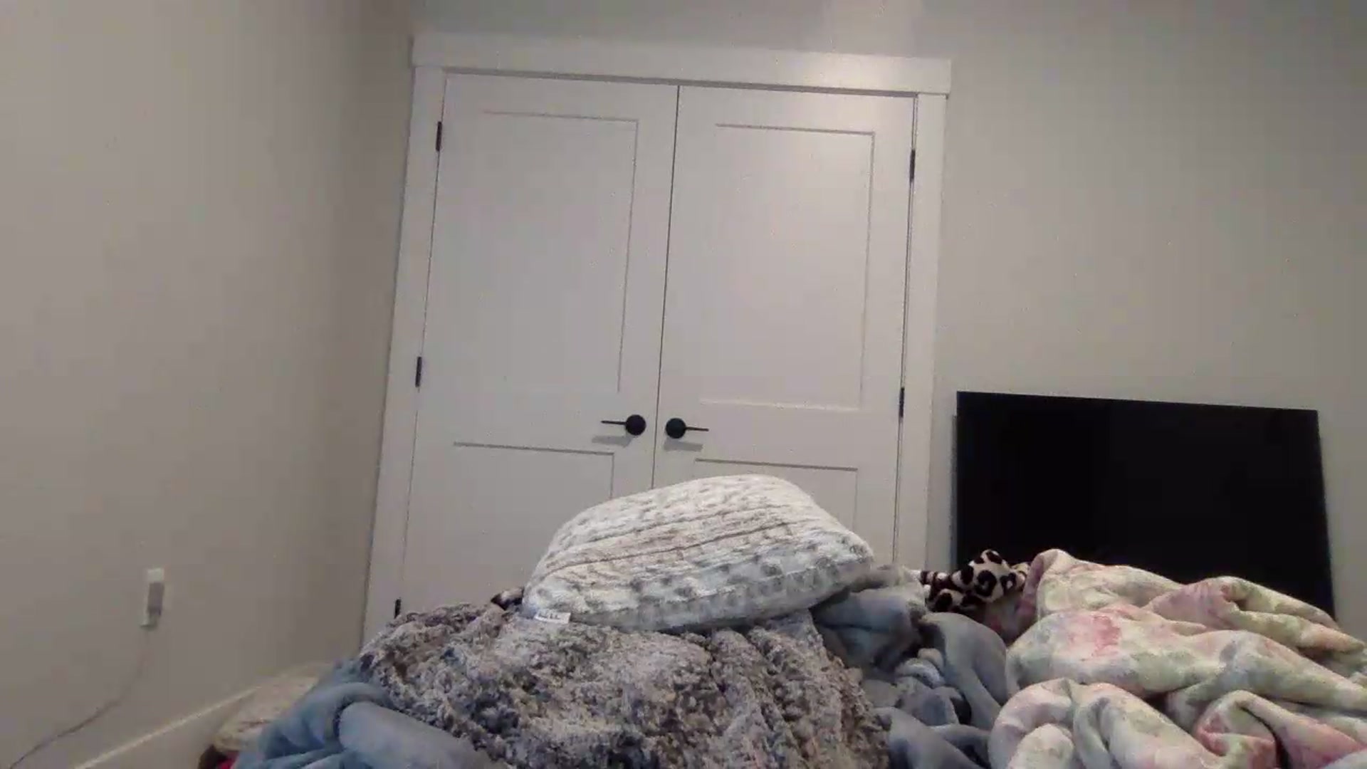 Gallery image thumbnail from Audreylane07's myfreecams stream on, 08/07/2026, 18:30 image 16 of 20