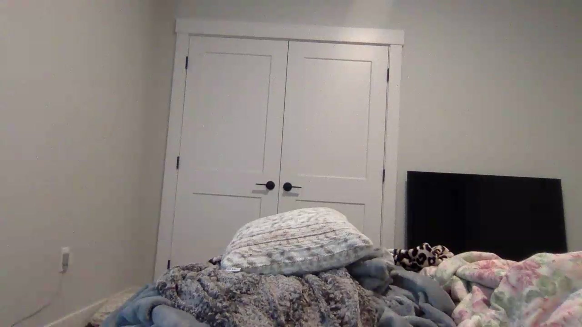 Gallery image thumbnail from Audreylane07's myfreecams stream on, 08/07/2026, 18:30 image 5 of 20