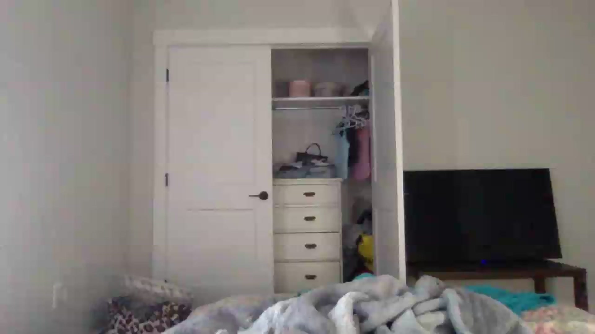 Gallery image thumbnail from Audreylane07's myfreecams stream on, 08/12/2026, 15:41 image 1 of 20