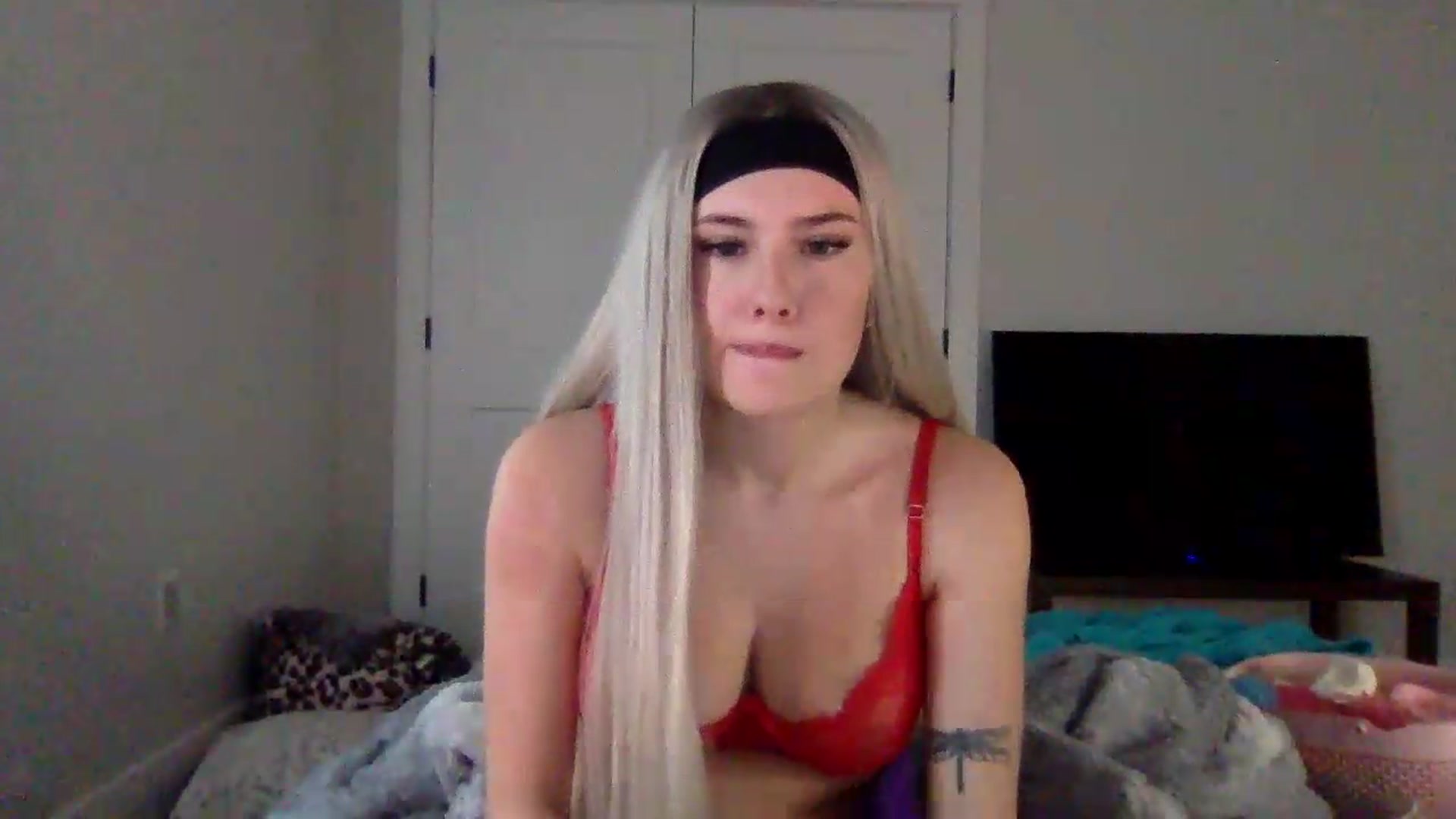 Gallery image thumbnail from Audreylane07's myfreecams stream on, 08/12/2026, 18:41 image 15 of 20