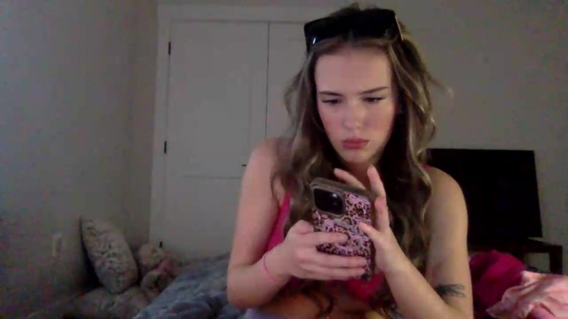Gallery image thumbnail from Audreylane07's myfreecams stream on, 08/21/2026, 18:25 image 7 of 20
