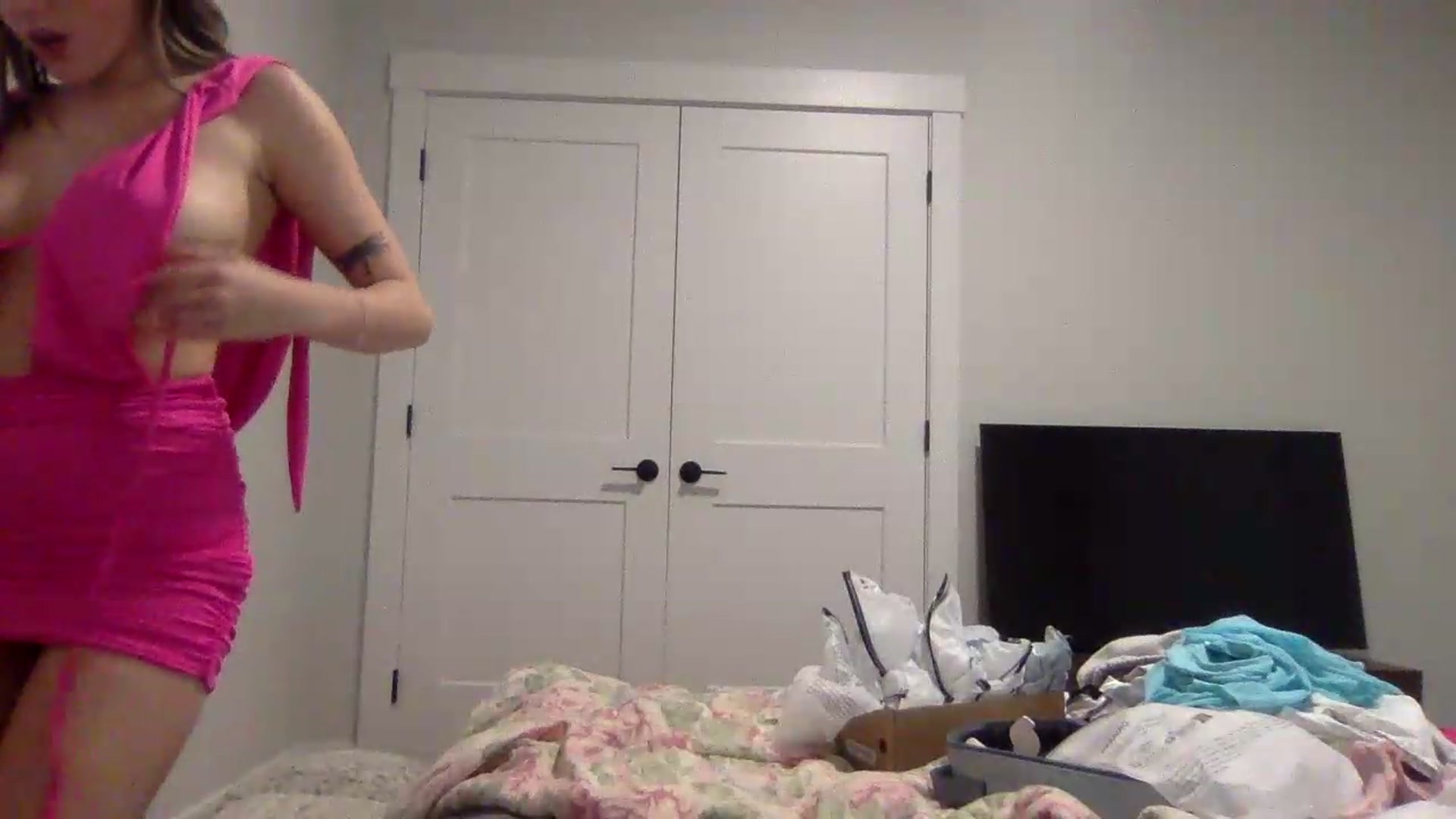 Gallery image thumbnail from Audreylane07's myfreecams stream on, 08/29/2026, 24:48 image 16 of 20