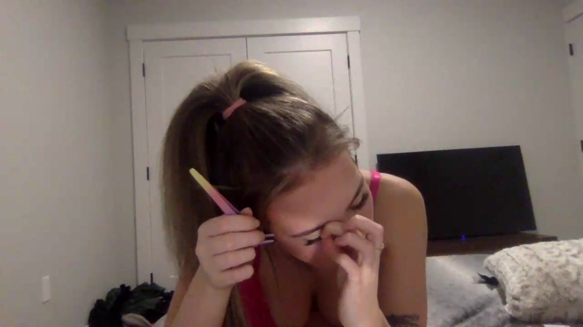 Gallery image thumbnail from Audreylane07's myfreecams stream on, 08/30/2026, 02:40 image 11 of 20