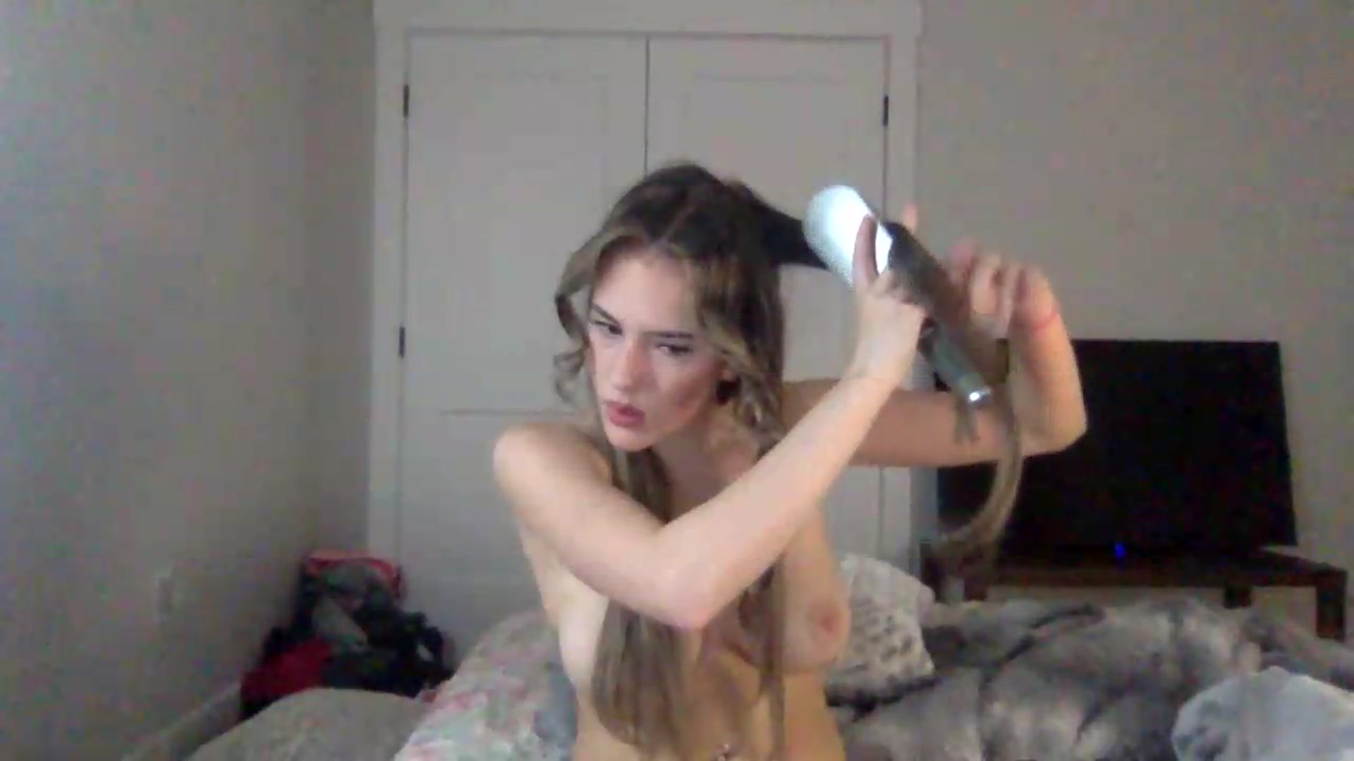Gallery image thumbnail from Audreylane07's myfreecams stream on, 08/30/2026, 20:20 image 4 of 20