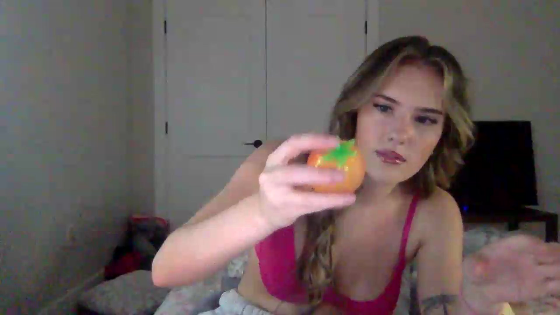 Gallery image thumbnail from Audreylane07's myfreecams stream on, 08/30/2026, 20:20 image 17 of 20