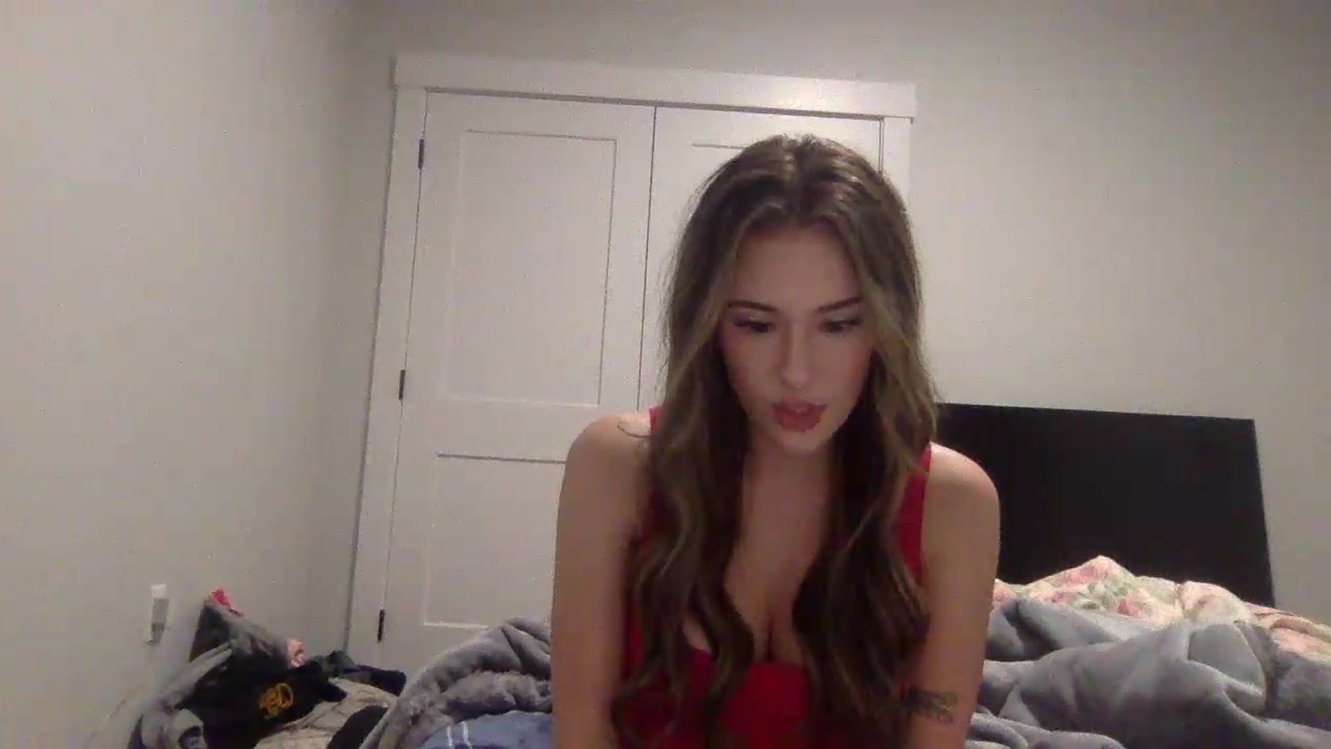 Gallery image thumbnail from Audreylane07's myfreecams stream on, 09/01/2026, 24:59 image 13 of 20