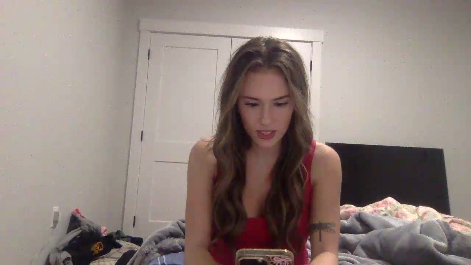 Gallery image thumbnail from Audreylane07's myfreecams stream on, 09/01/2026, 24:59 image 3 of 20