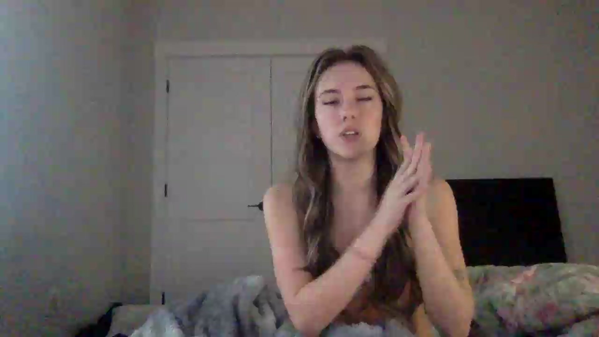 Gallery image thumbnail from Audreylane07's myfreecams stream on, 09/02/2026, 15:14 image 13 of 20