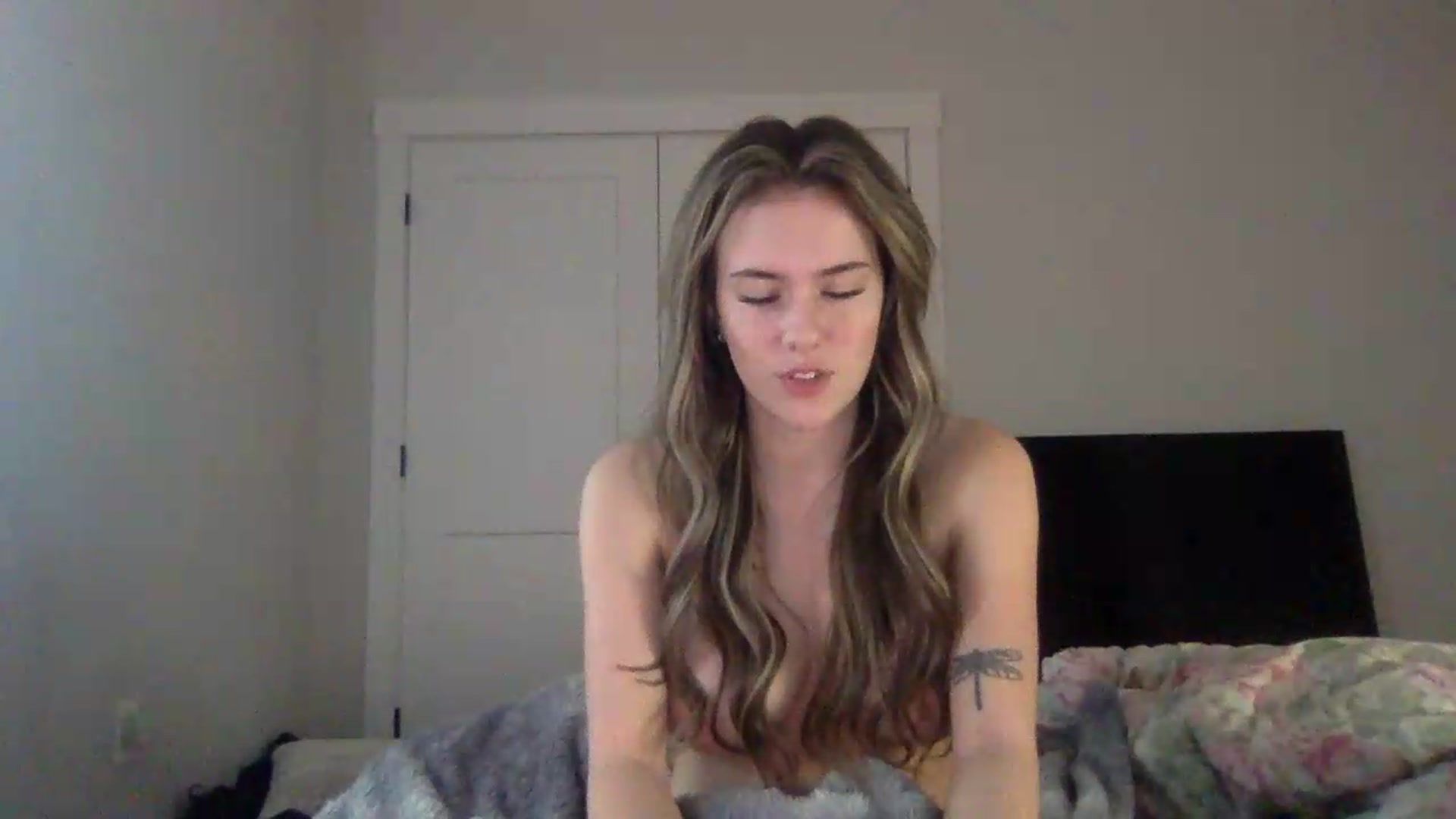 Gallery image thumbnail from Audreylane07's myfreecams stream on, 09/02/2026, 15:14 image 11 of 20