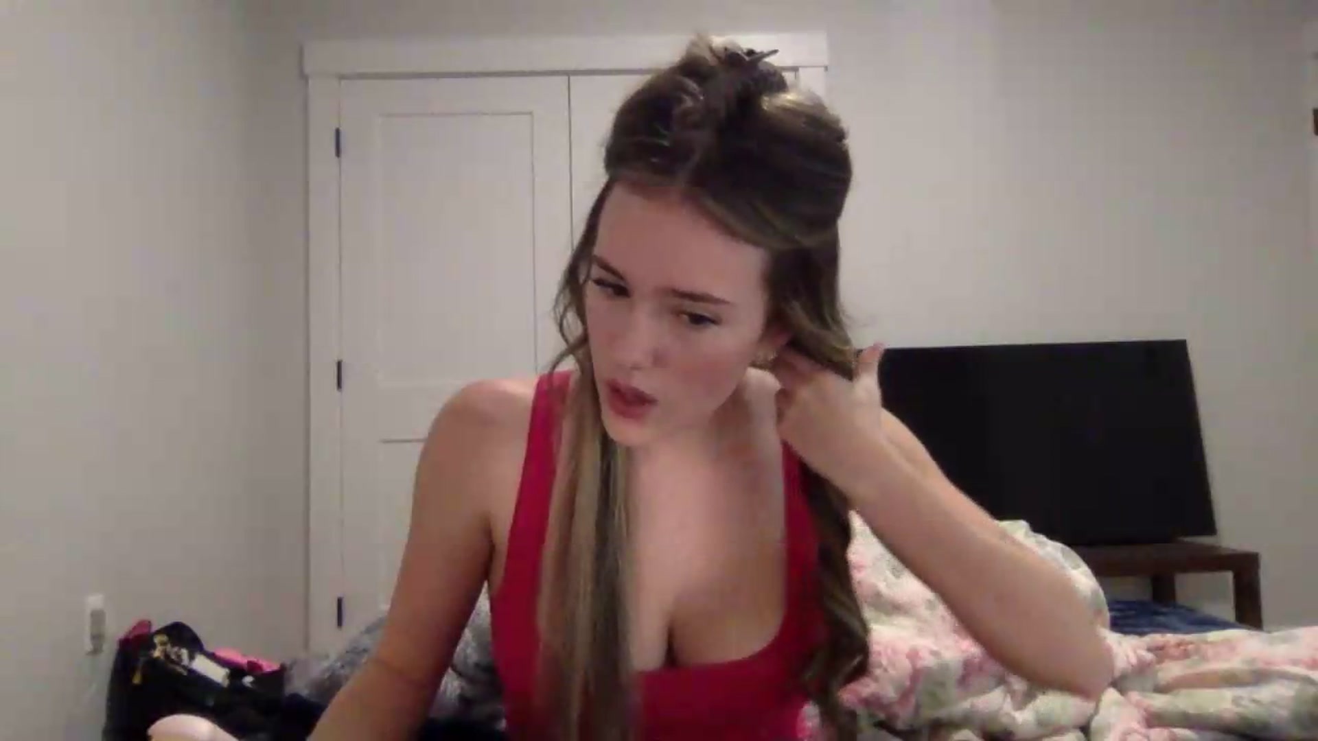 Gallery image thumbnail from Audreylane07's myfreecams stream on, 09/04/2026, 23:32 image 19 of 20