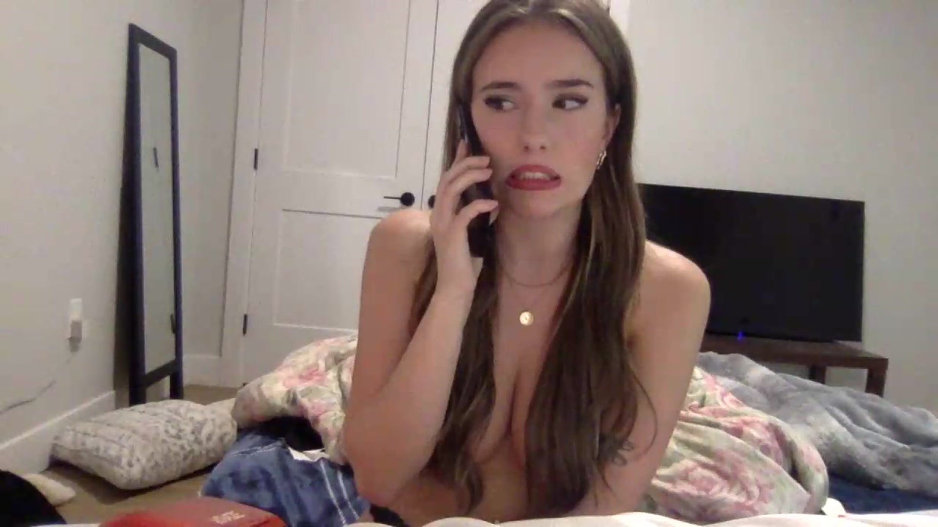 Gallery image thumbnail from Audreylane07's myfreecams stream on, 09/15/2026, 02:54 image 7 of 20