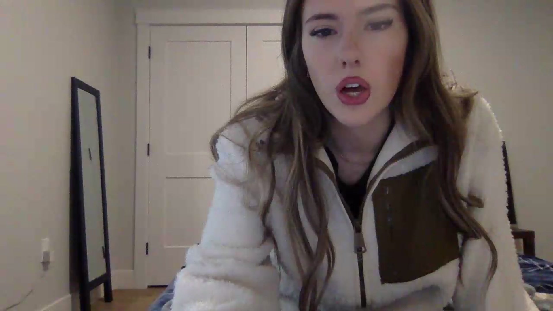Gallery image thumbnail from Audreylane07's myfreecams stream on, 09/17/2026, 13:31 image 19 of 20
