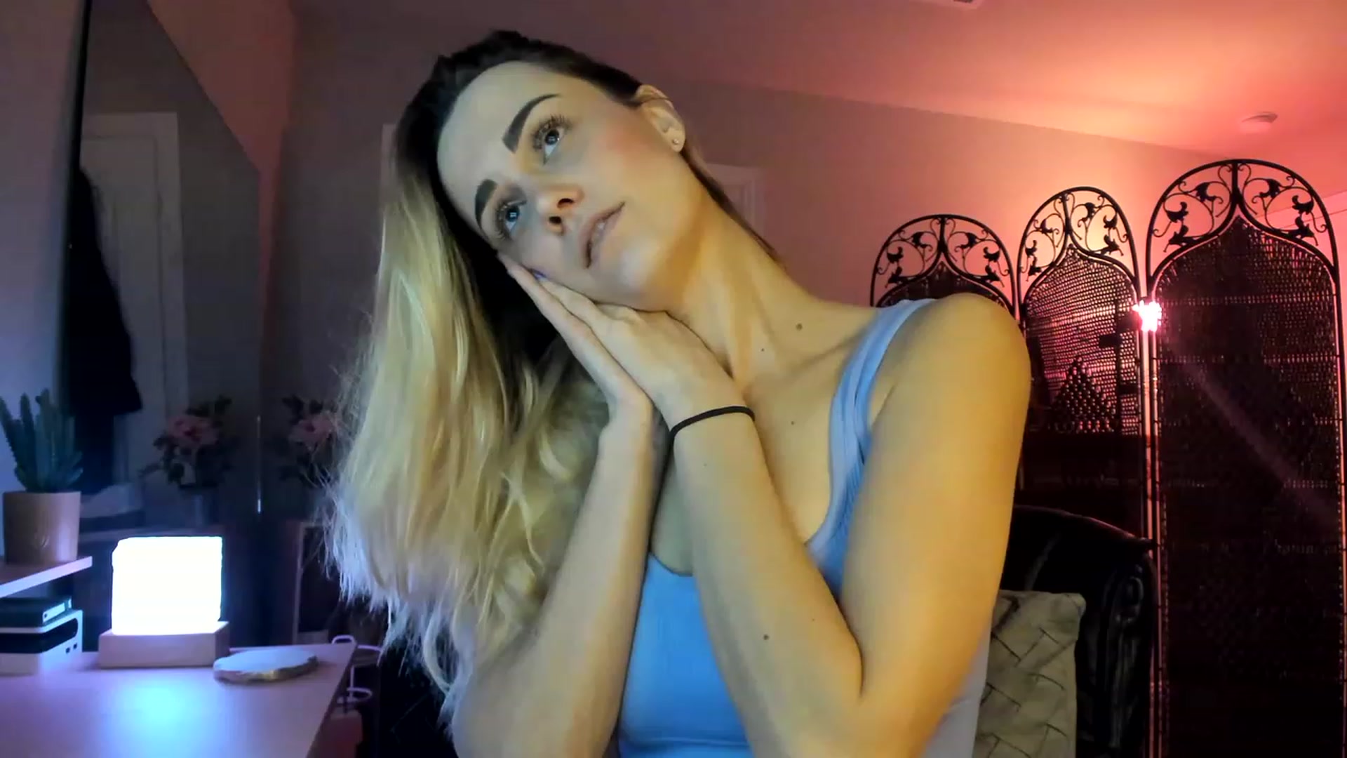Gallery image thumbnail from AudryLikes's myfreecams stream on, 12/16/2022, 02:22 image 9 of 20