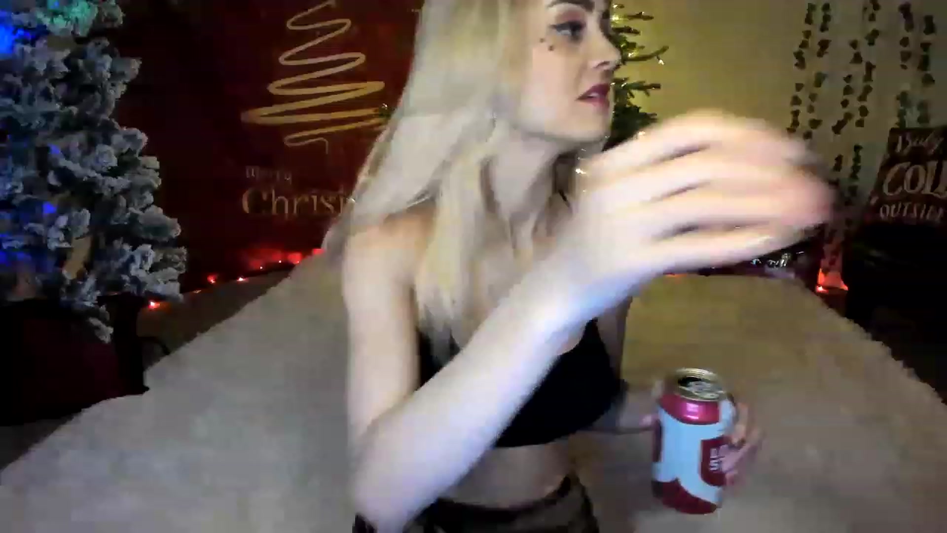 Gallery image thumbnail from AudryLikes's myfreecams stream on, 12/20/2022, 03:26 image 1 of 20