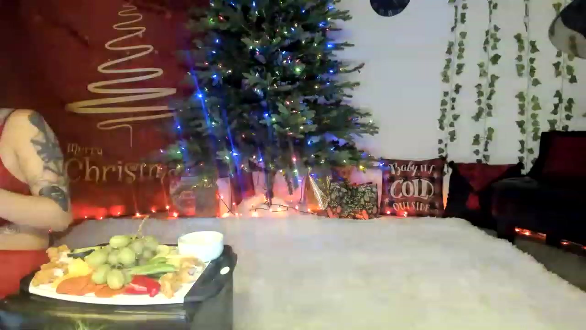 Gallery image thumbnail from AudryLikes's myfreecams stream on, 12/21/2022, 04:45 image 2 of 20