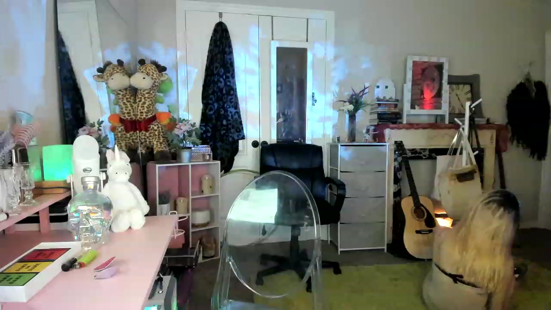 Gallery image thumbnail from AudryLikes's myfreecams stream on, 01/04/2023, 05:45 image 19 of 20