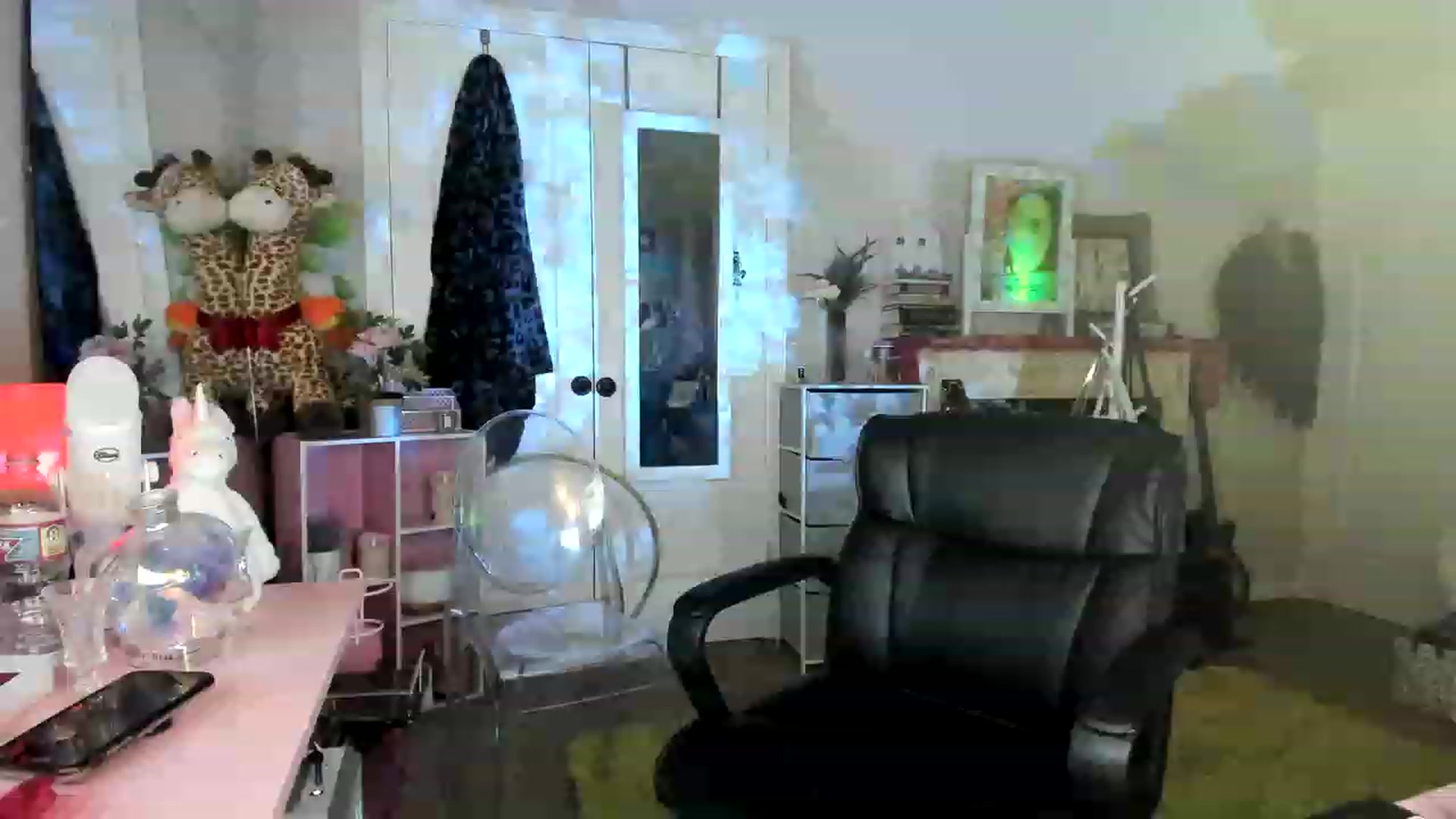 Gallery image thumbnail from AudryLikes's myfreecams stream on, 01/04/2023, 07:10 image 20 of 20