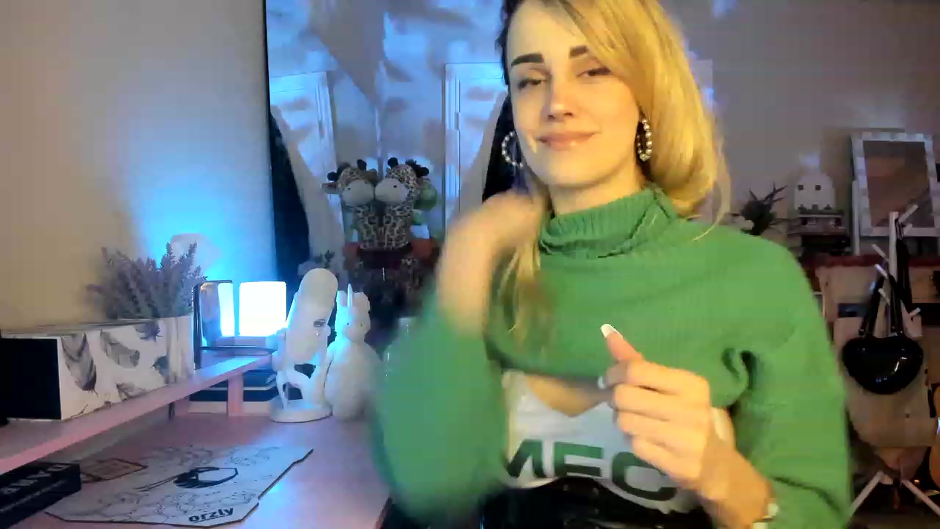 Gallery image thumbnail from AudryLikes's myfreecams stream on, 01/05/2023, 24:46 image 4 of 20
