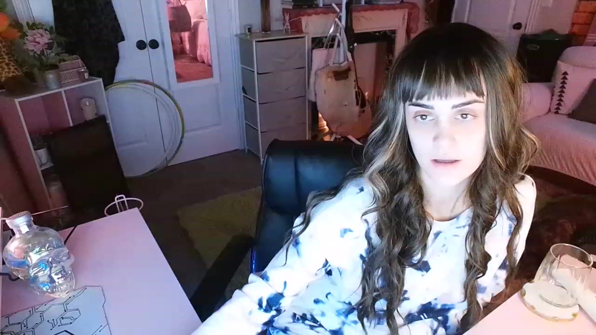 Gallery image thumbnail from AudryLikes's myfreecams stream on, 01/05/2023, 09:33 image 19 of 20