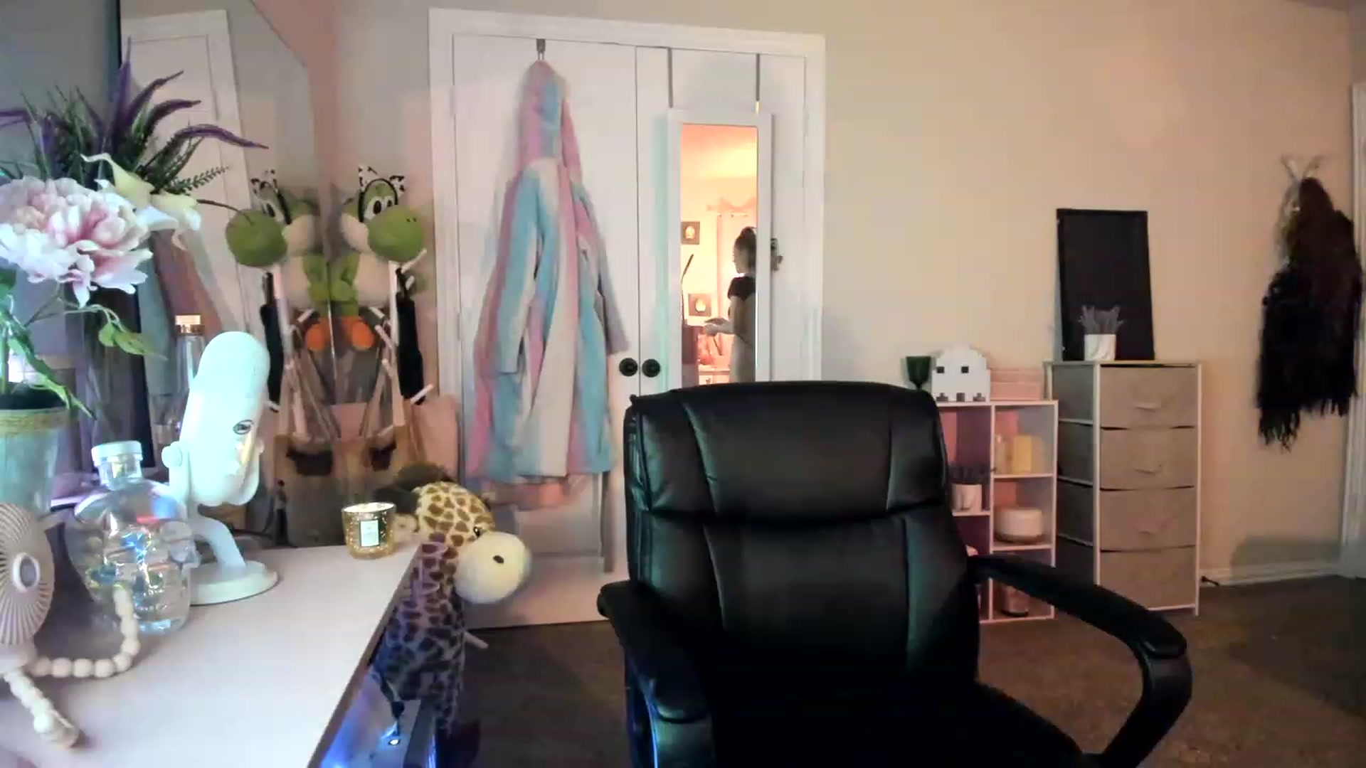 Gallery image thumbnail from AudryLikes's myfreecams stream on, 01/09/2023, 11:15 image 16 of 20