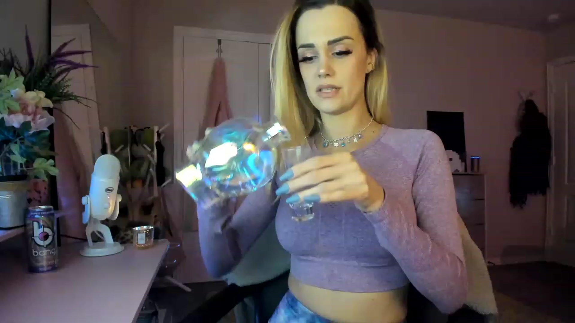 Gallery image thumbnail from AudryLikes's myfreecams stream on, 01/13/2023, 02:26 image 13 of 20