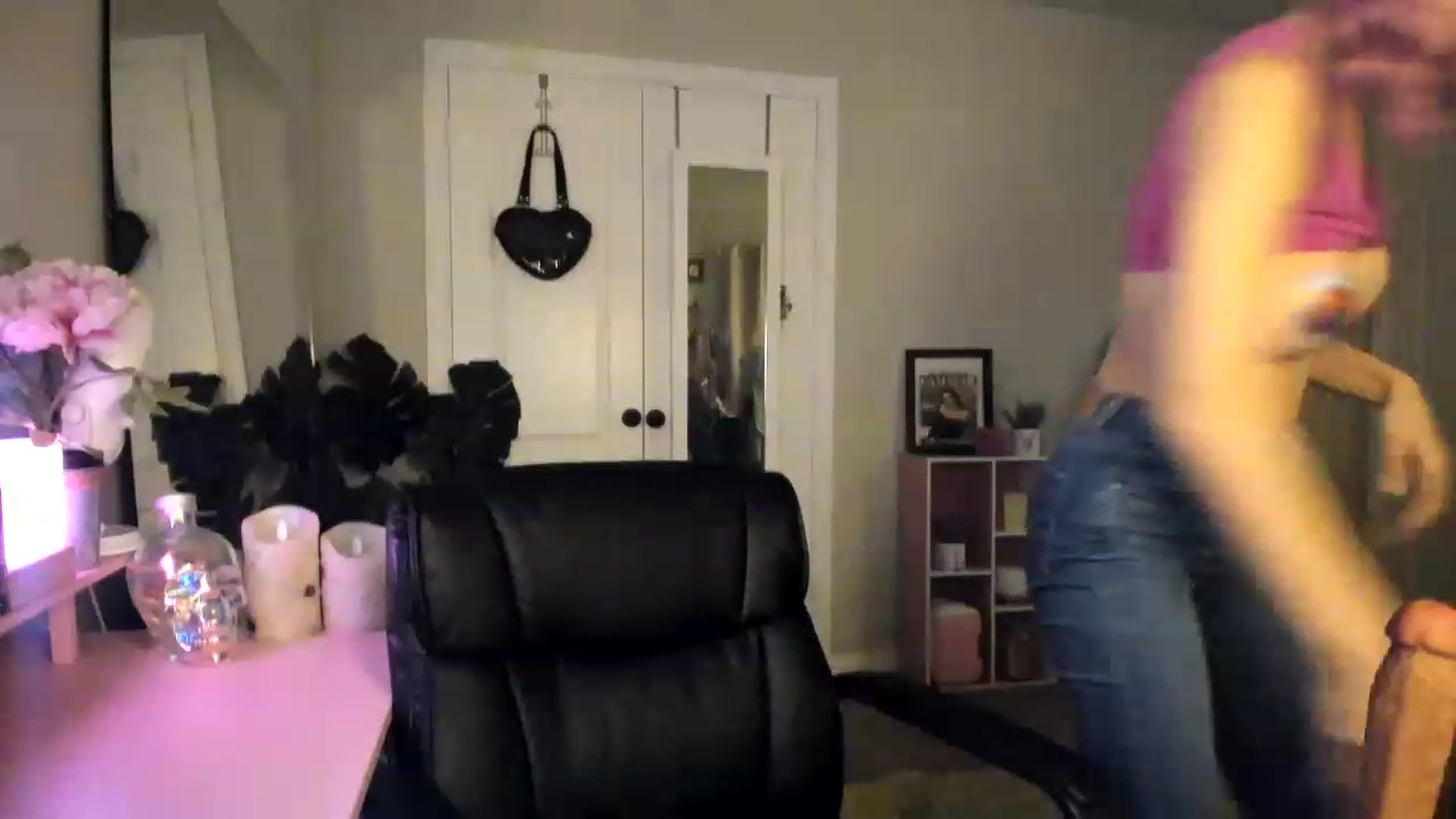 Gallery image thumbnail from AudryLikes's myfreecams stream on, 01/21/2023, 05:31 image 13 of 20