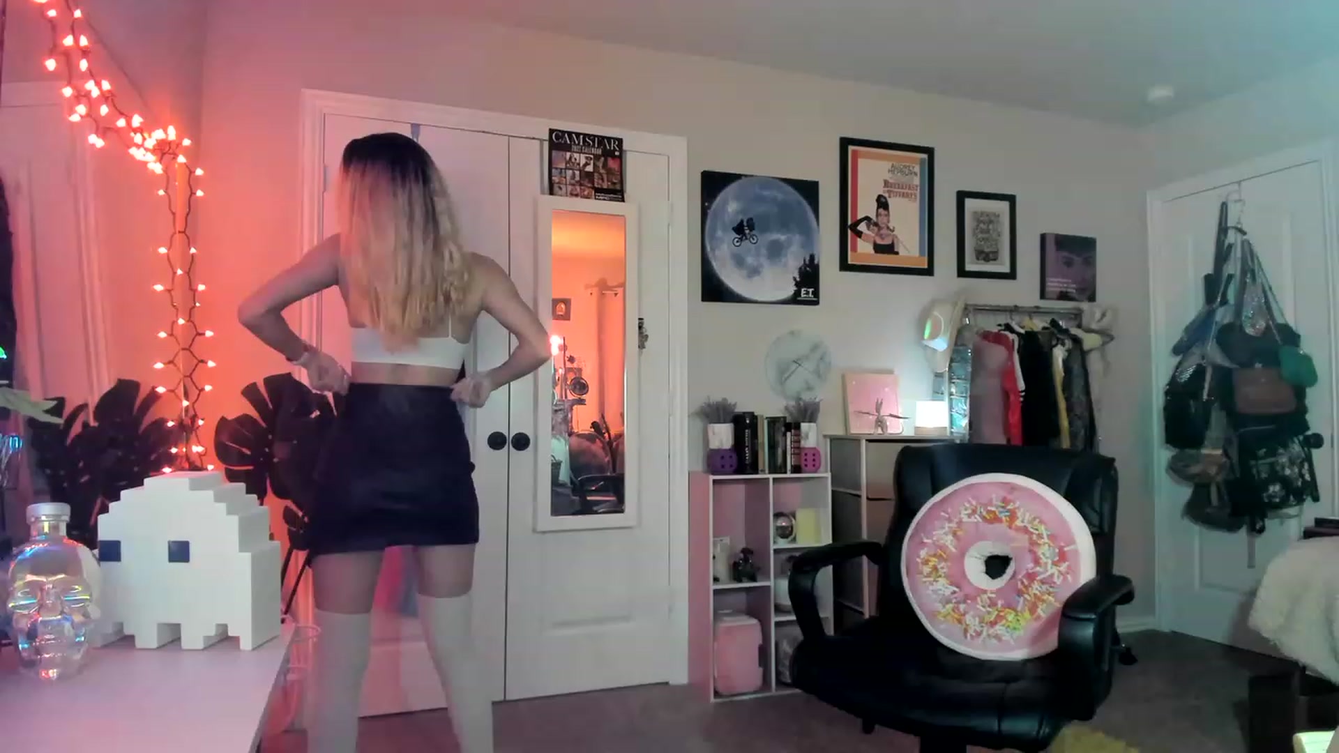 Gallery image thumbnail from AudryLikes's myfreecams stream on, 01/30/2023, 02:23 image 5 of 20
