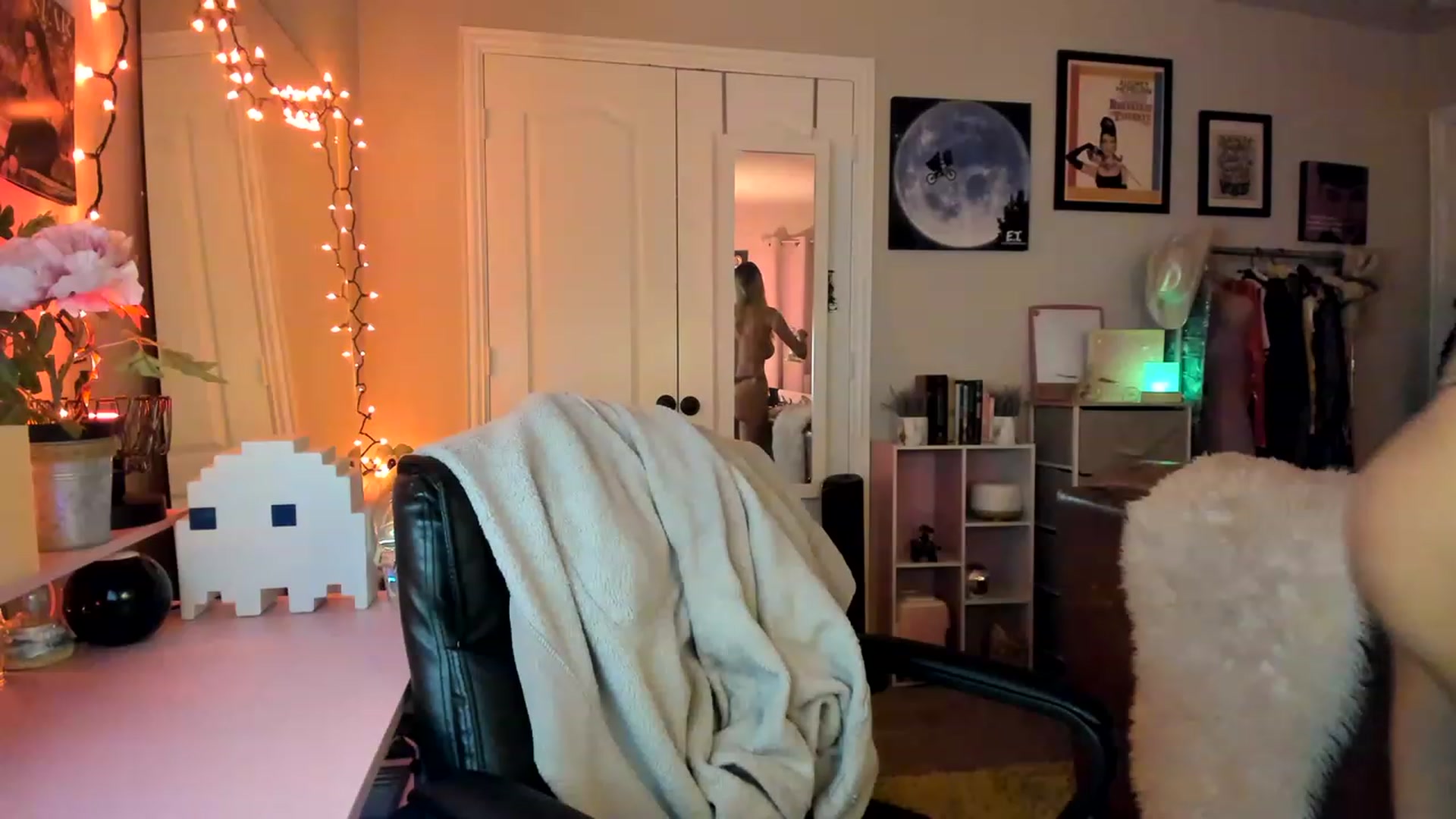 Gallery image thumbnail from AudryLikes's myfreecams stream on, 02/01/2023, 06:24 image 3 of 20