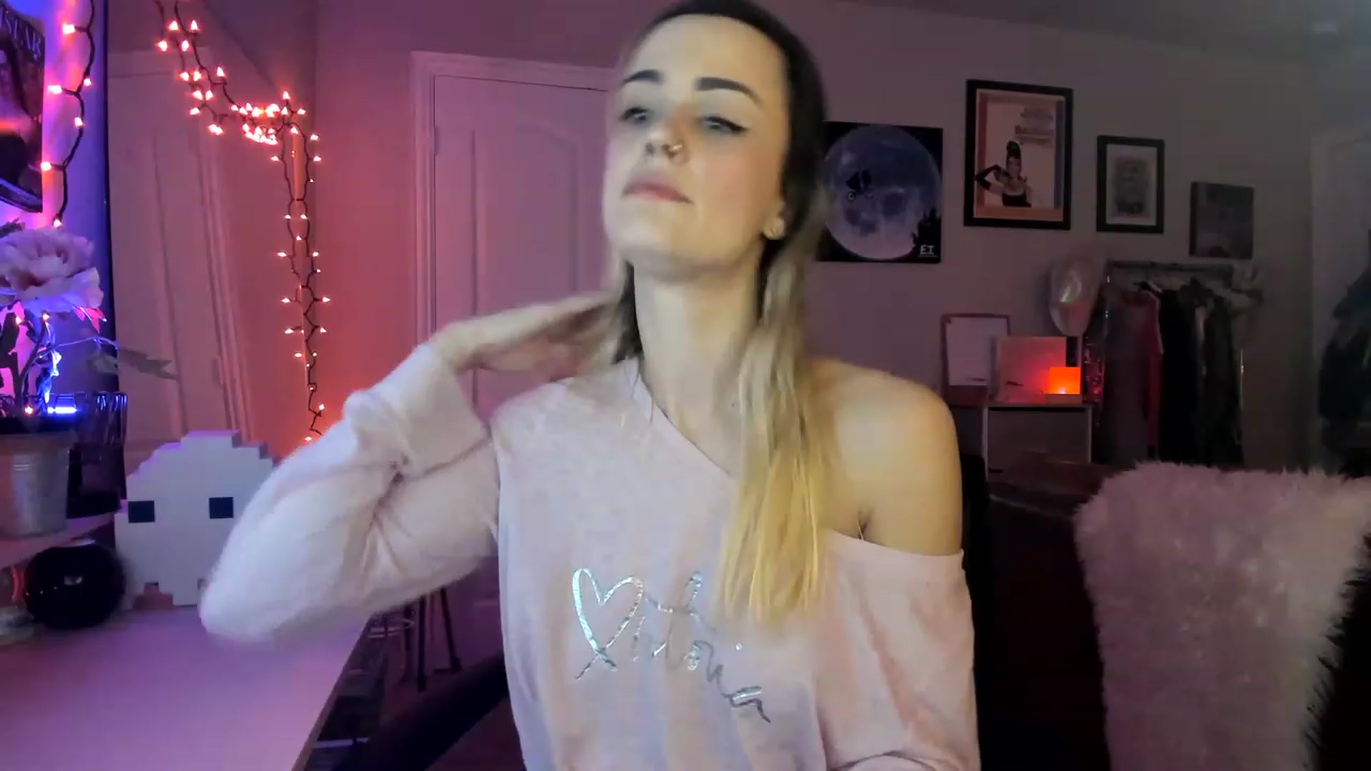 Gallery image thumbnail from AudryLikes's myfreecams stream on, 02/01/2023, 22:03 image 2 of 20