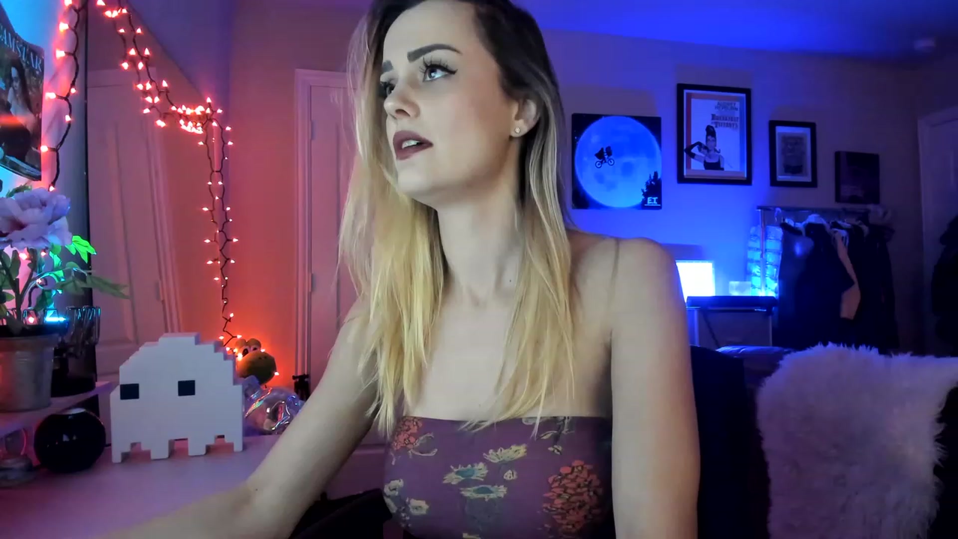Gallery image thumbnail from AudryLikes's myfreecams stream on, 02/02/2023, 03:49 image 5 of 20