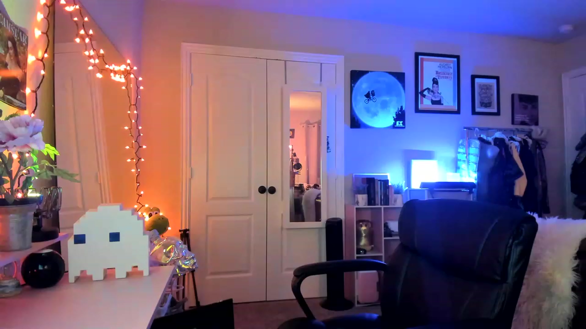 Gallery image thumbnail from AudryLikes's myfreecams stream on, 02/02/2023, 03:49 image 1 of 20