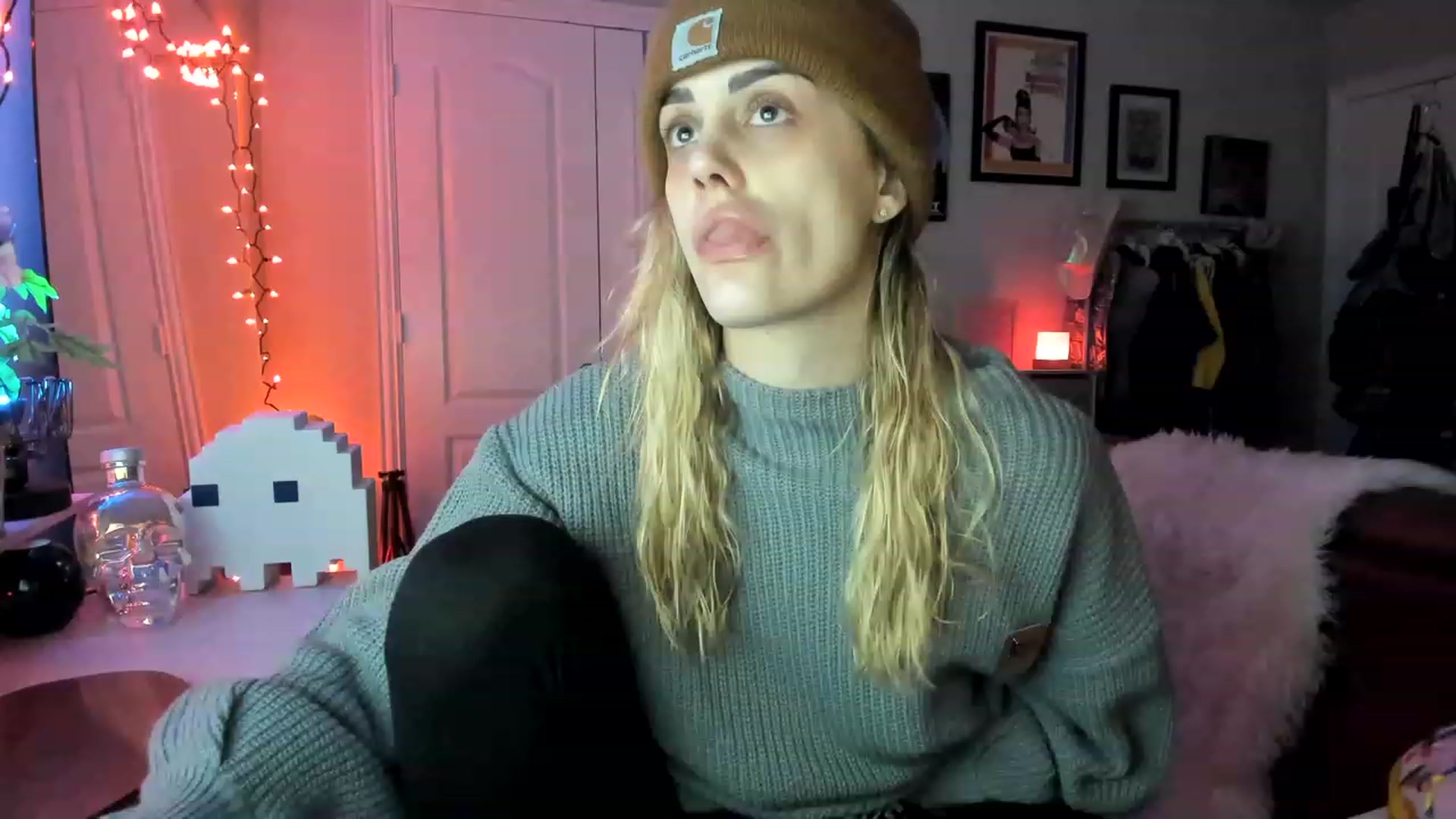 Gallery image thumbnail from AudryLikes's myfreecams stream on, 02/02/2023, 12:02 image 1 of 20