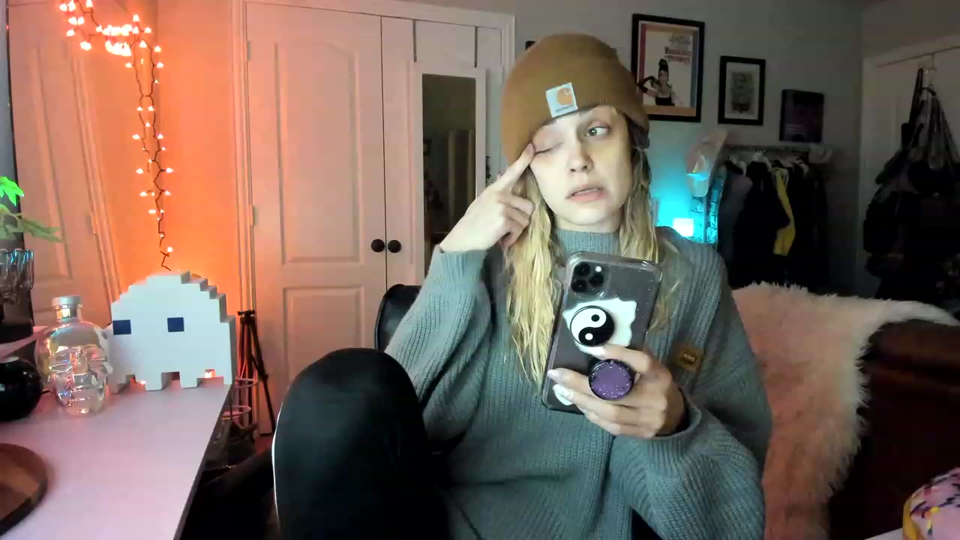 Gallery image thumbnail from AudryLikes's myfreecams stream on, 02/02/2023, 12:02 image 13 of 20