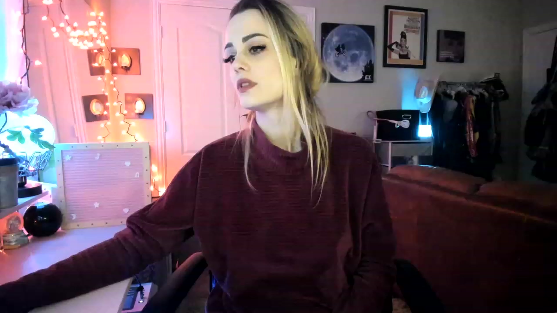 Gallery image thumbnail from AudryLikes's myfreecams stream on, 02/03/2023, 02:56 image 7 of 20