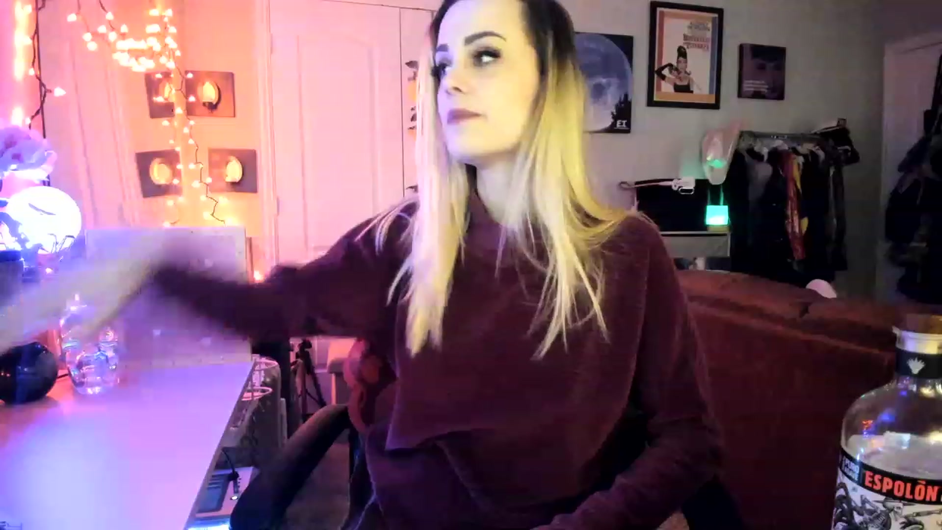 Gallery image thumbnail from AudryLikes's myfreecams stream on, 02/03/2023, 04:21 image 3 of 20